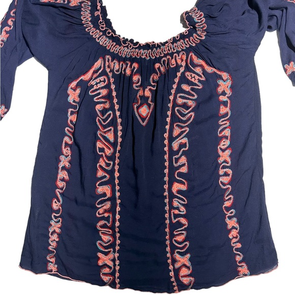 Poupette St Barth navy top in Large.  Absolutely gorgeous embroidery. - Picture 14 of 15